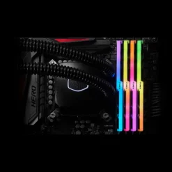 Memoria DDR4 G.Skill Trident Z RGB 32GB 4x8GB 4000Mhz CL18